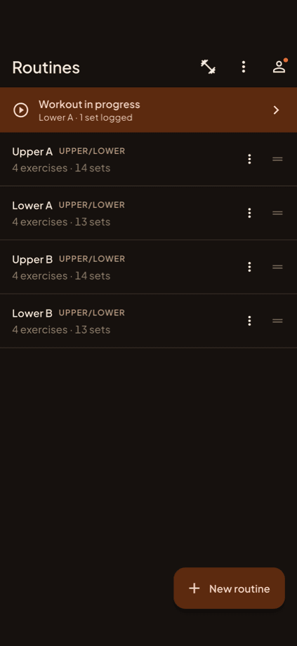 Routines list with a workout-in-progress banner at the top